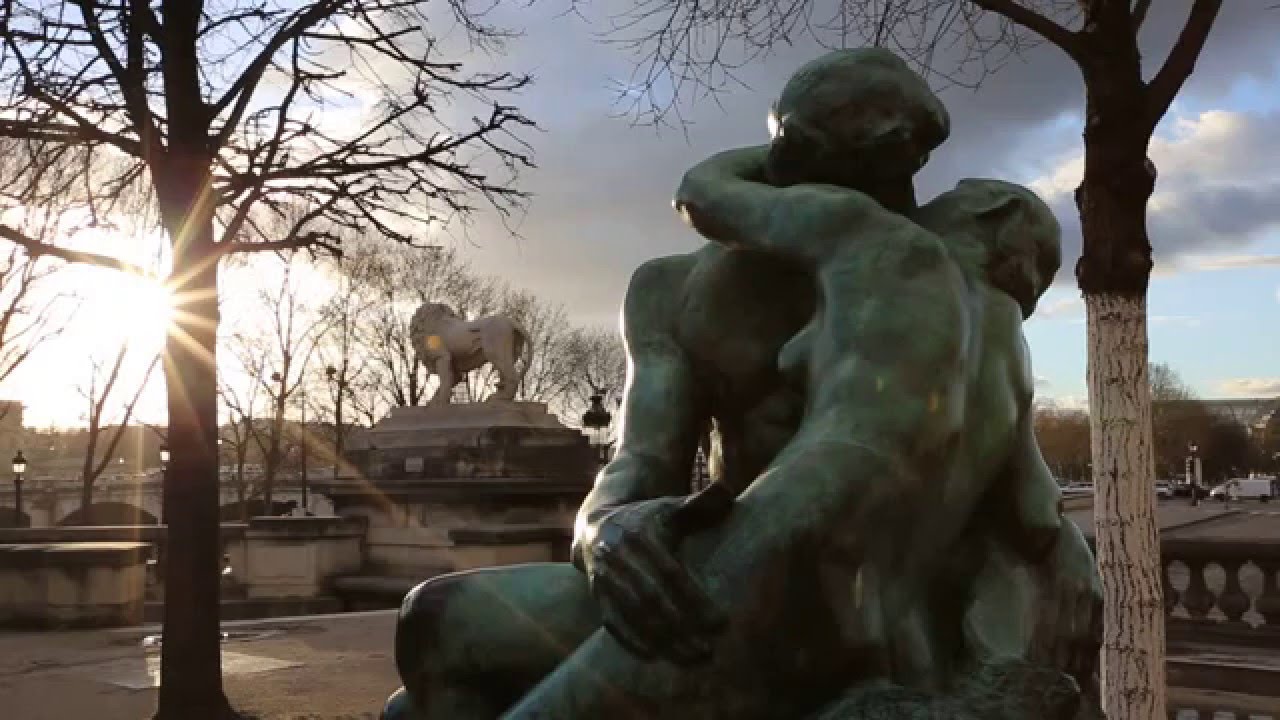 Résultat de recherche d'images pour "STATUE "LE BAISER" tuileries"