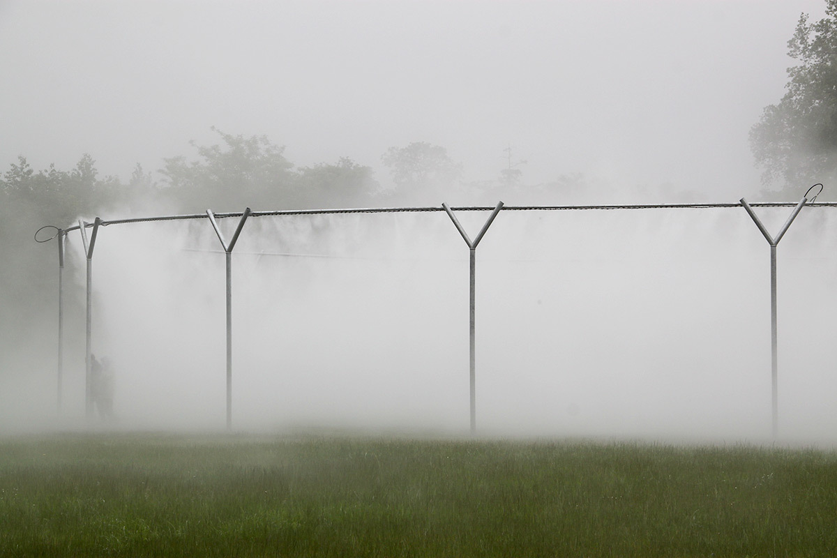 Olafur Eliasson, Fog assembly, 2016 - Château de Versailles, France - Photo : Vincent Laganier