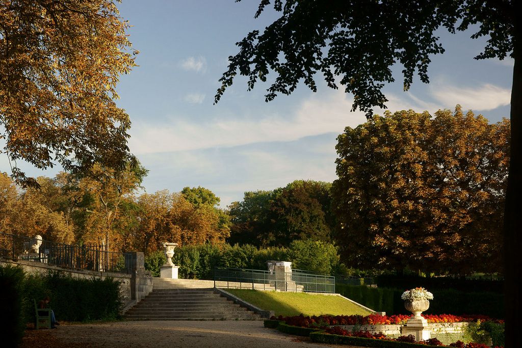 Vue éloignée des escaliers de la terrasse