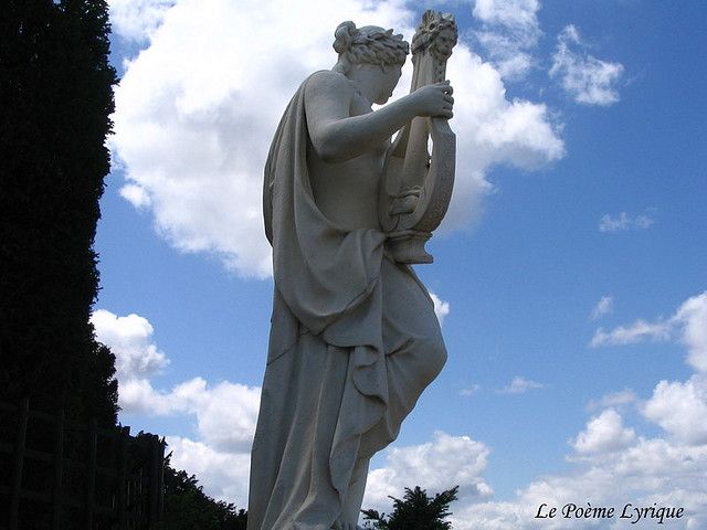 Statue du Poème lyrique