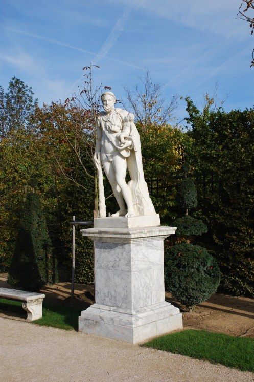 Statue de Hercule et Télèphe