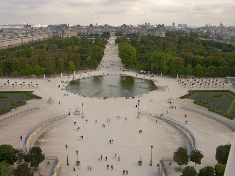 Tuilerie_un_bassin_et_le_Louvre