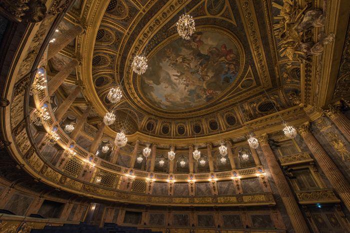 Opéra royal : 600 personnes